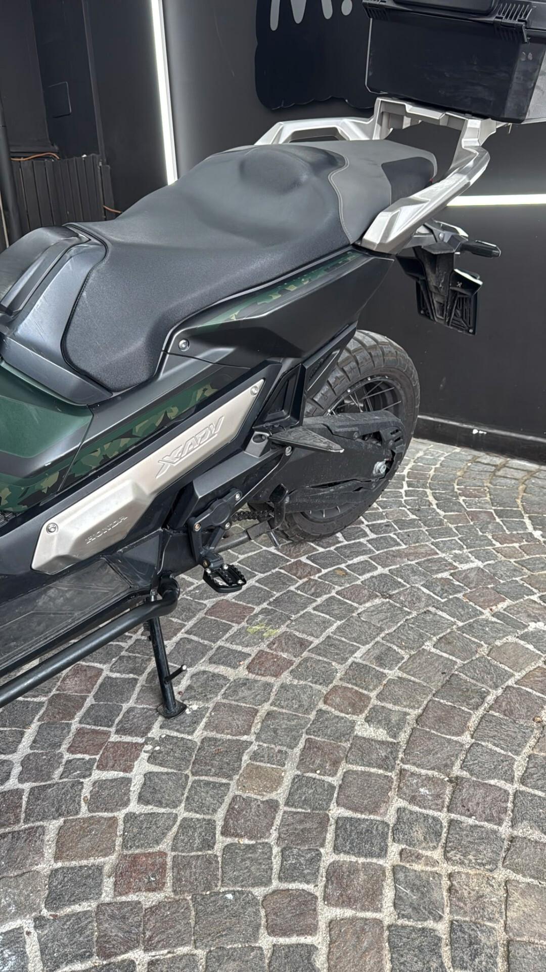 Honda X-ADV 750 sport ET35687