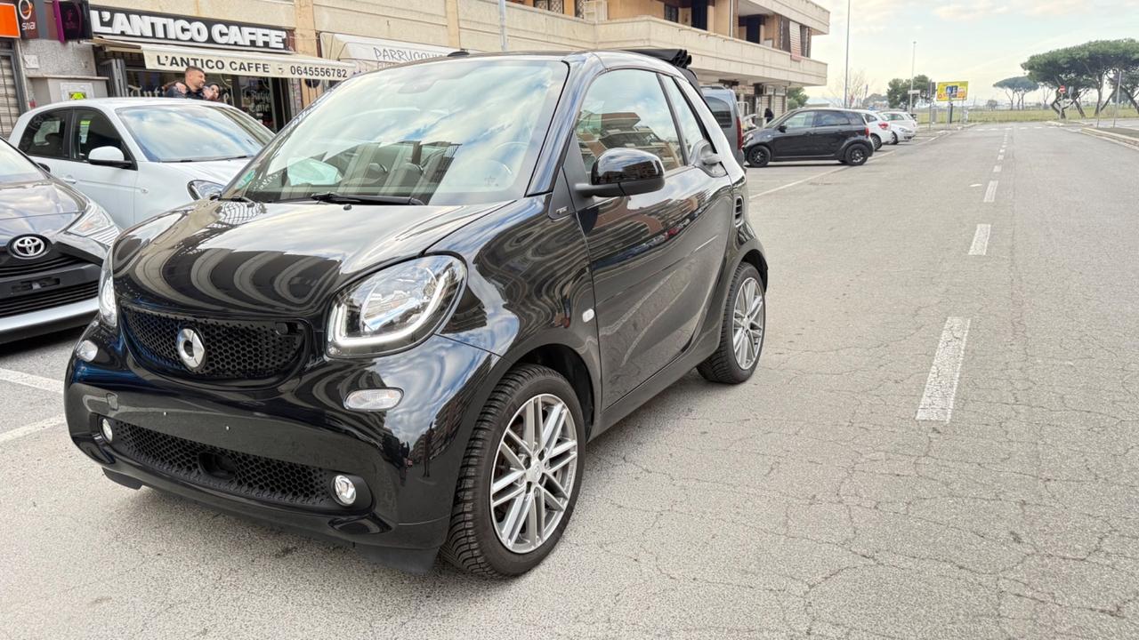 Smart ForTwo 90 0.9 T twinamic cabrio Prime LED NAVI KAMERA JBL PACCHETTO BRABUS PDC