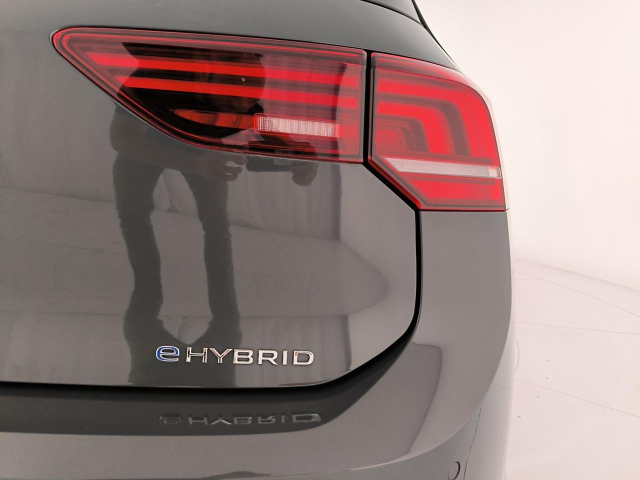 Volkswagen Golf 1.5 tsi ehybrid edition plus 204cv dsg