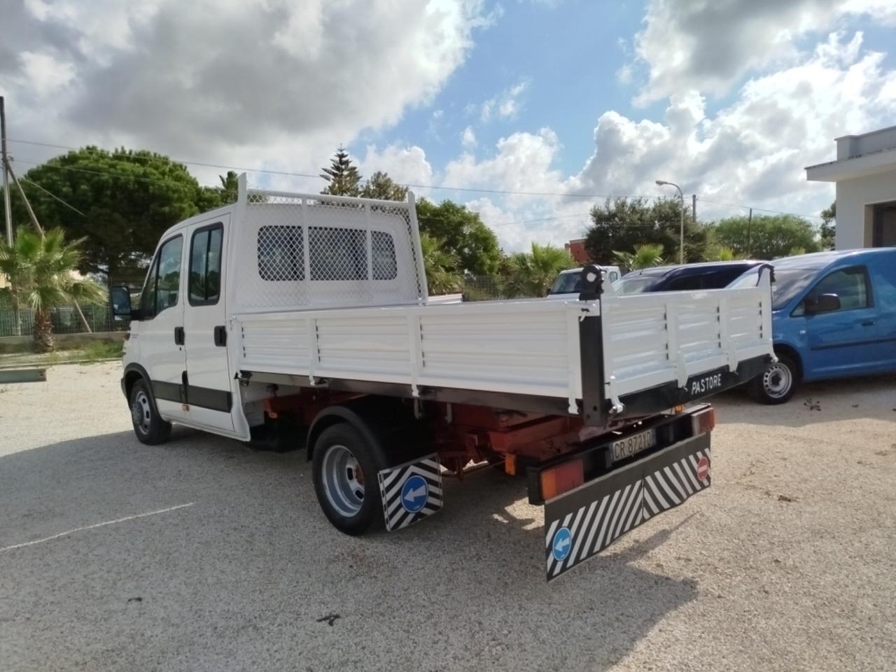 Iveco Daily 35C10 DOPPIA CABINA CON RIBALTABILE TRILATERALE