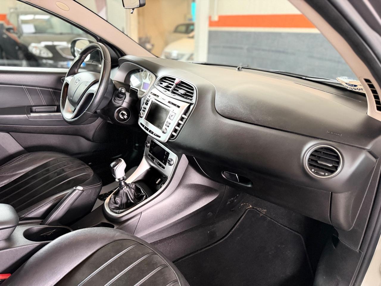 Lancia Delta 1.6 MJT DPF 105 CV Silver NEOPATENTATI GANCIO TRAINO