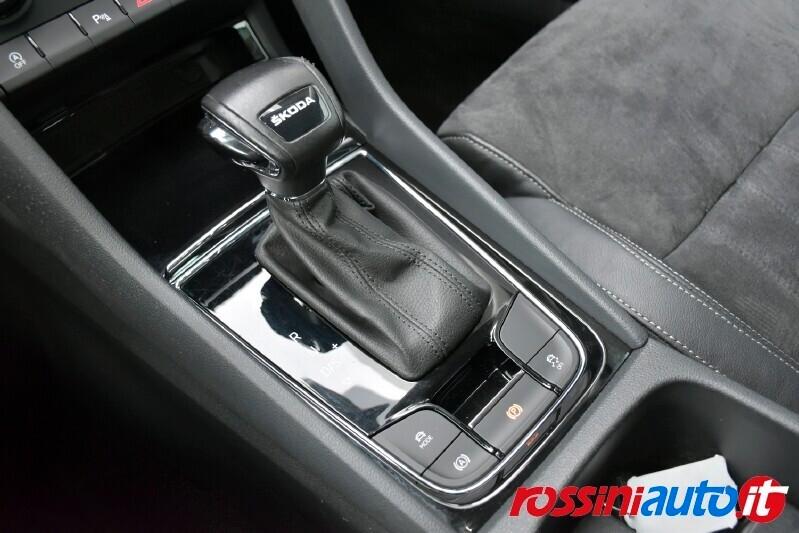 SKODA KAROQ 1.5 TSI 150 CV DSG STYLE + LOUNGE PACK NAVI PLUS