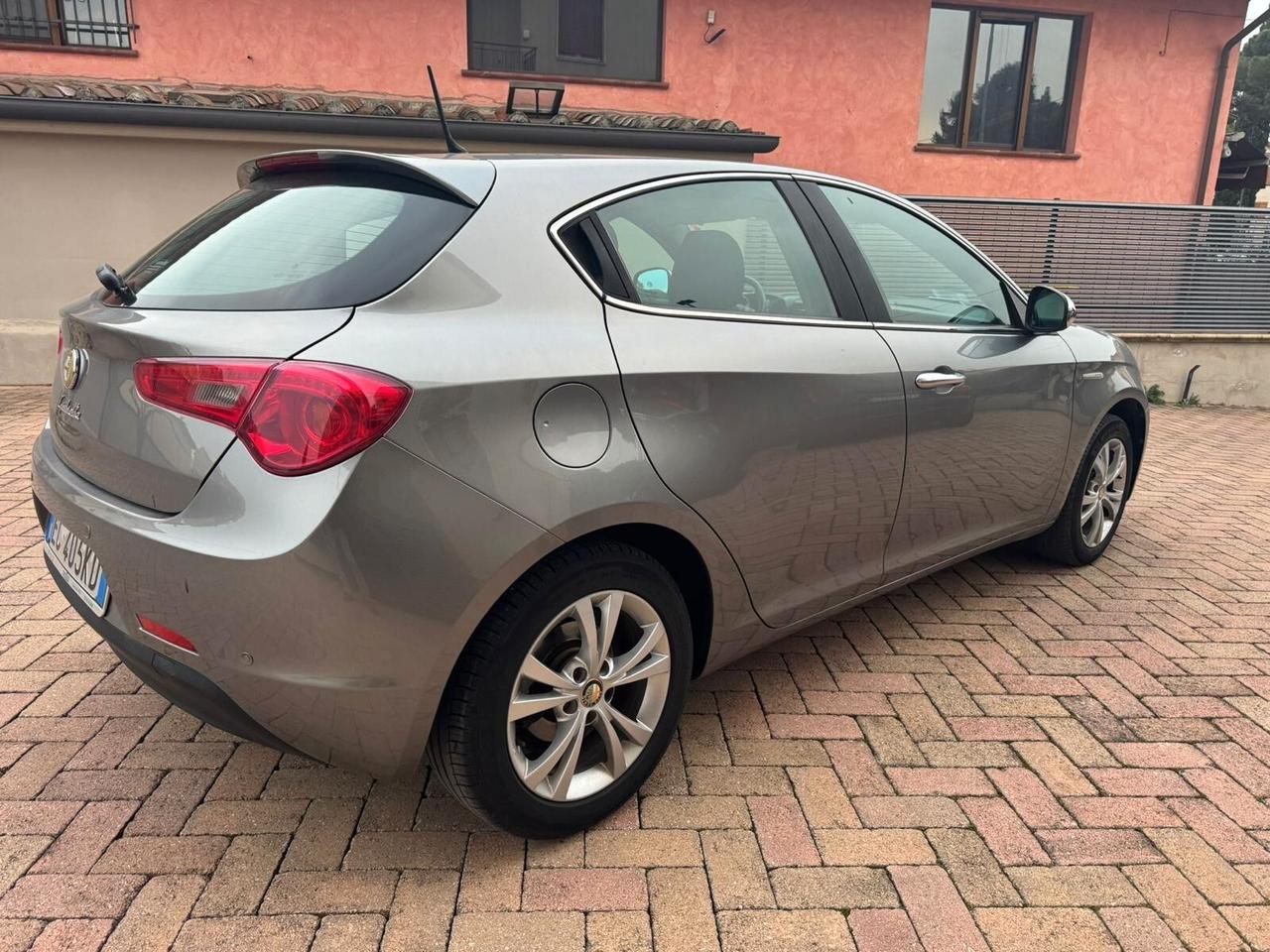 Alfa Romeo Giulietta Distinctive