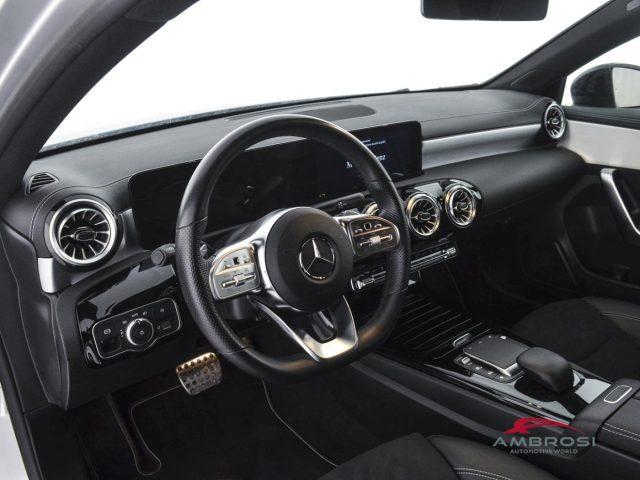 MERCEDES-BENZ A 180 180 d Automatic Premium