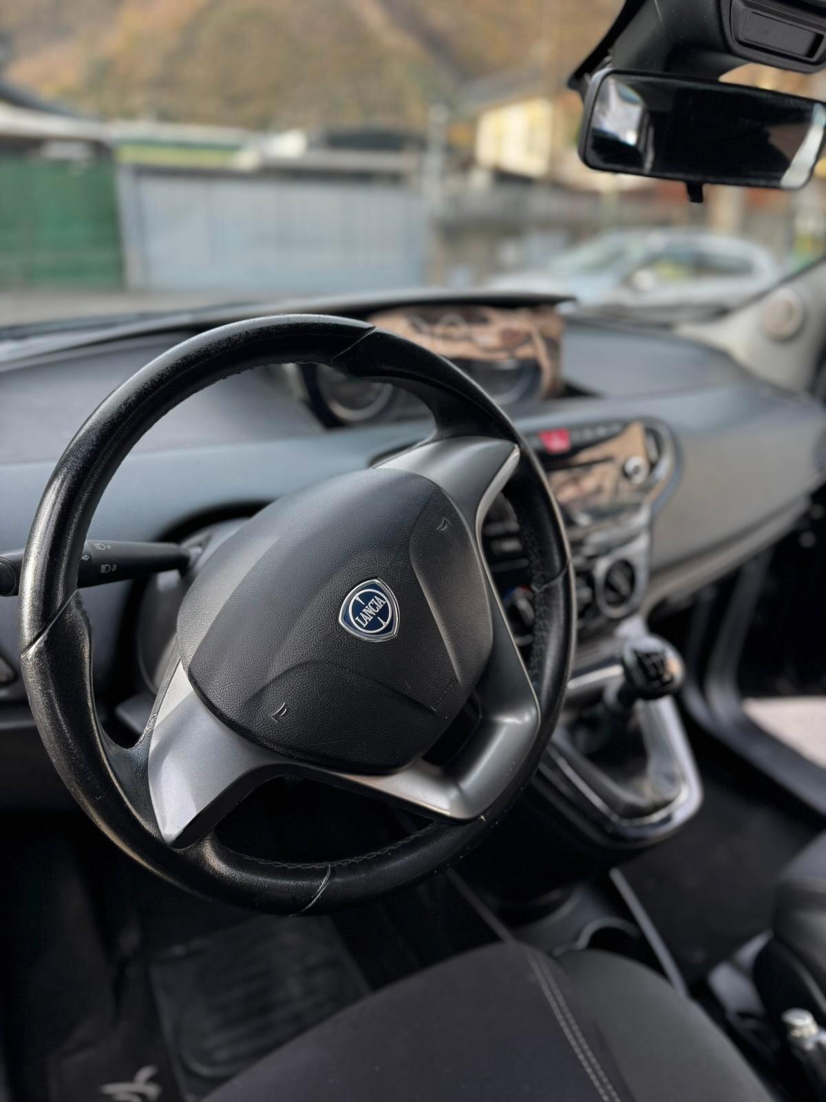 Lancia Ypsilon 1.3 MJT 16V 95 CV 5 porte S&S Platinum