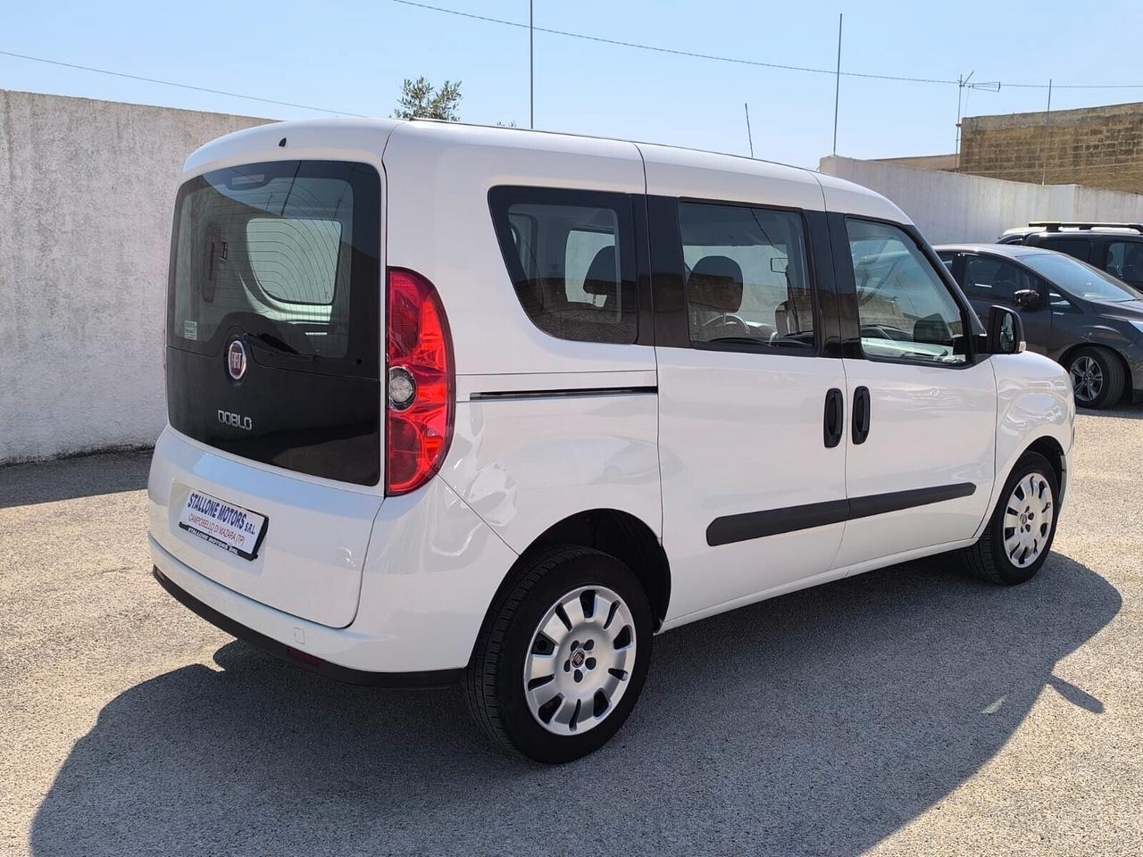 Doblò 1.6 MJT 105 CV Dynamic 5 POSTI 2015