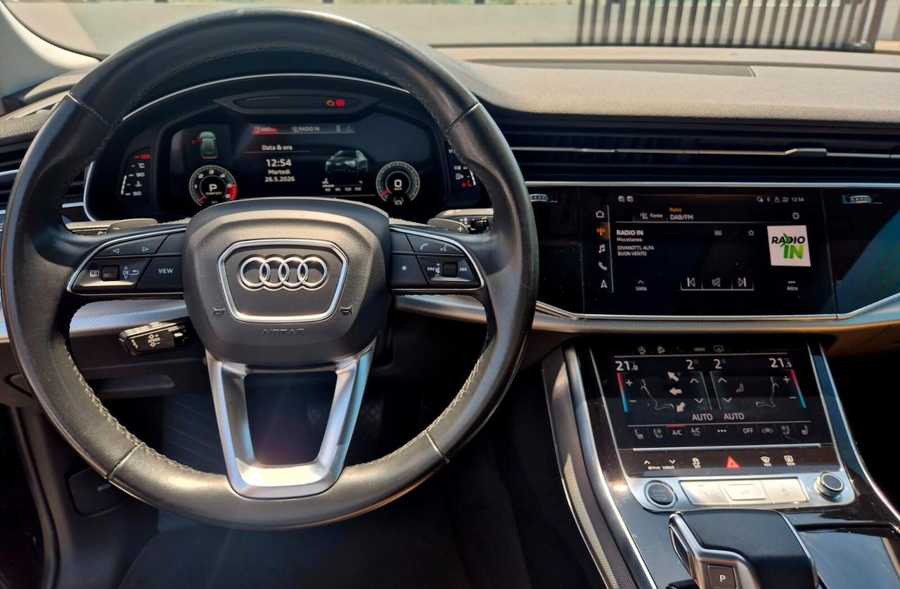 Audi Q8 50 TDI 286 CV quattro Tetto apribile