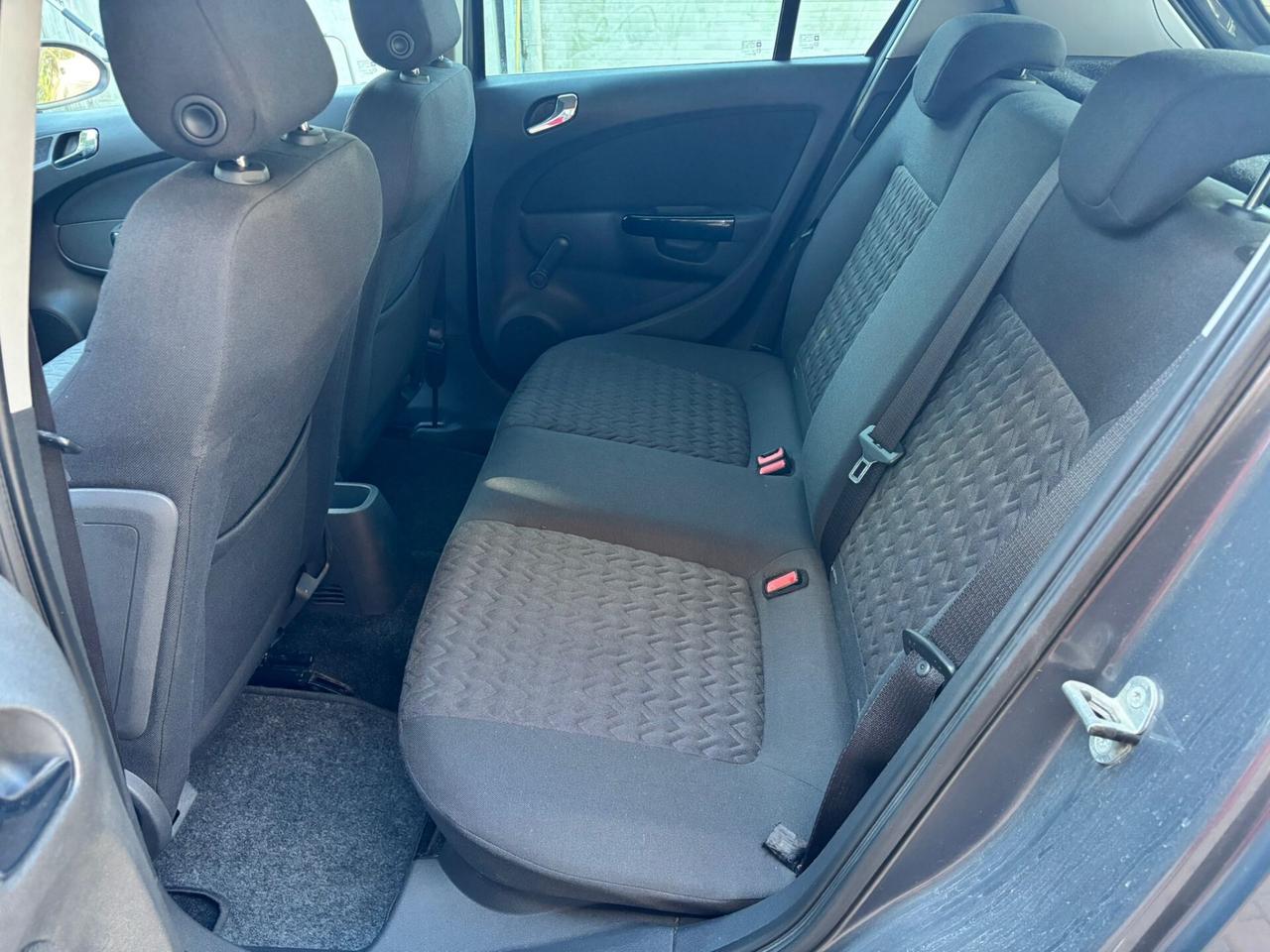 OPEL CORSA 1.2 5 PORTE BELLISSIMA SOLO 84.000 KM OK PER NEOPATENTATI PERMUTABILE