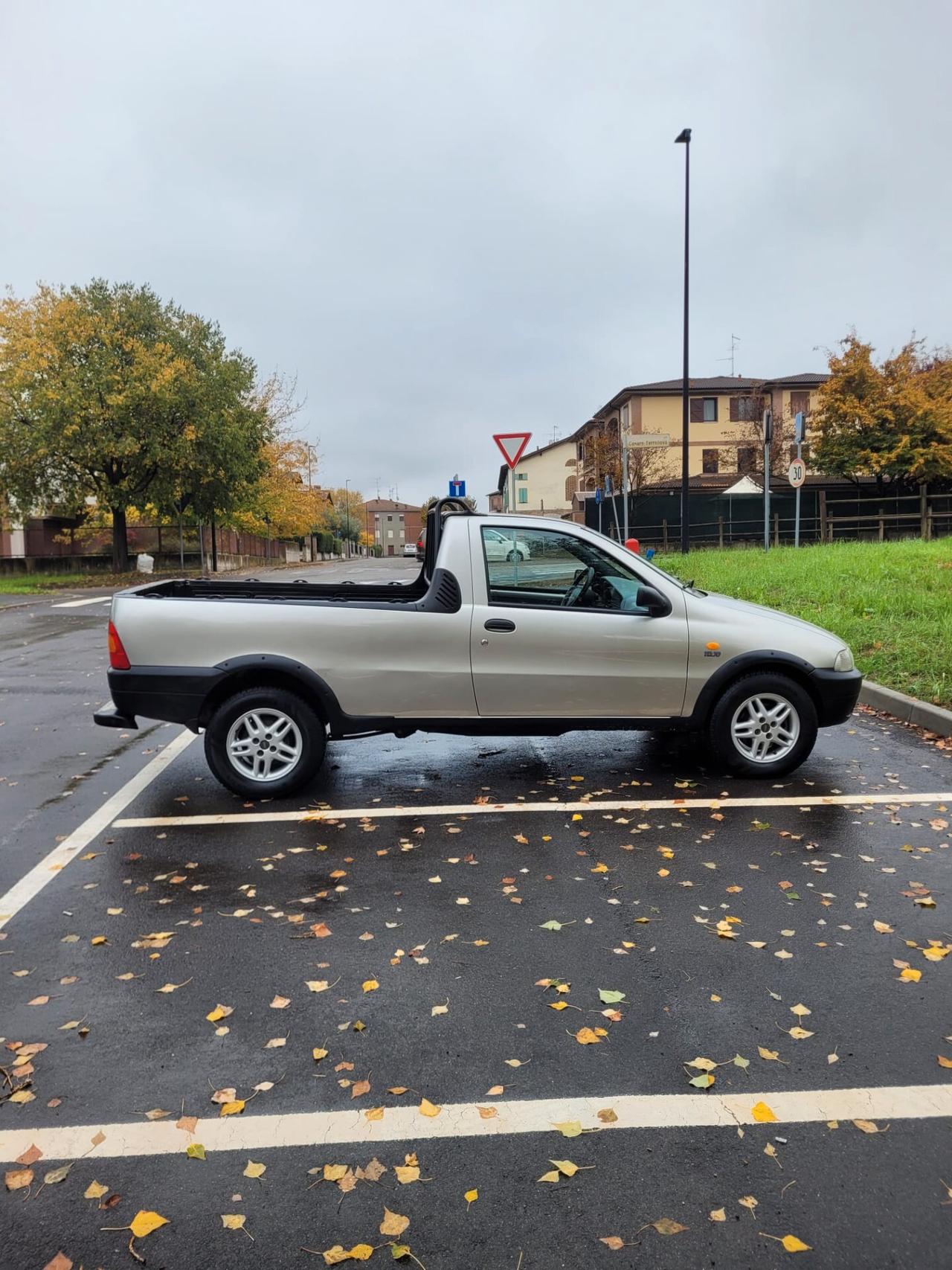 Fiat Strada 1.7 TDI Pick-up