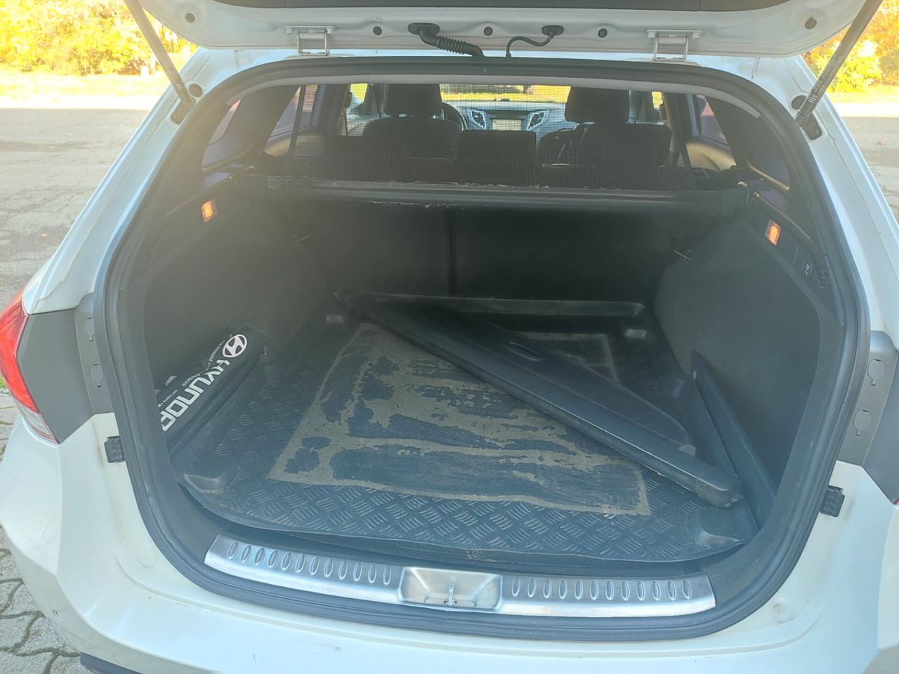 HYUNDAI i40 DEL 2013 1.7DIESEL AUTOMATICA FULL OPTIONAL