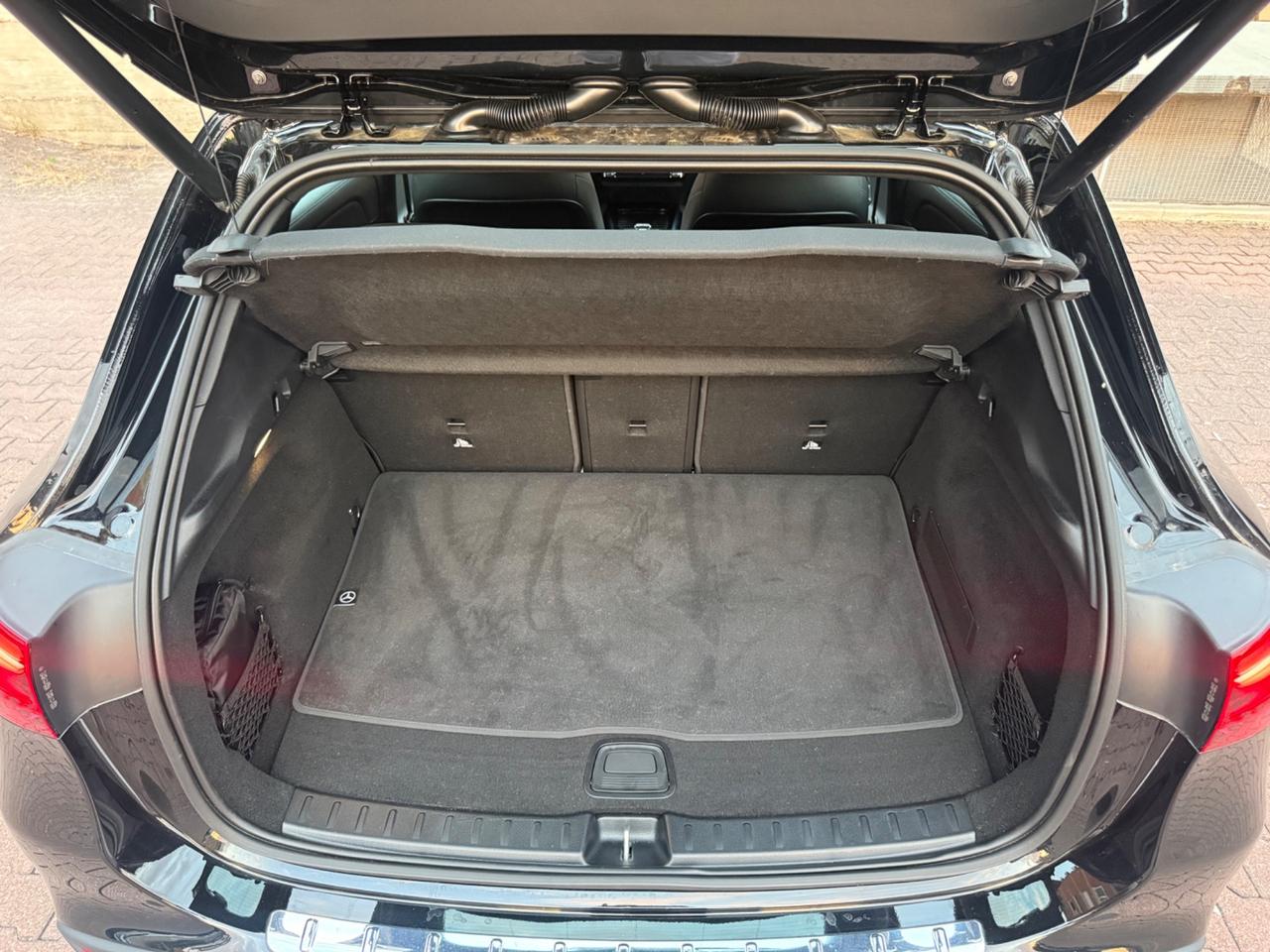 Mercedes-benz GLA 180 Mhev Aut. PARI AL NUOVO - PRONTA CONSEGNA - PREZZO REALE!