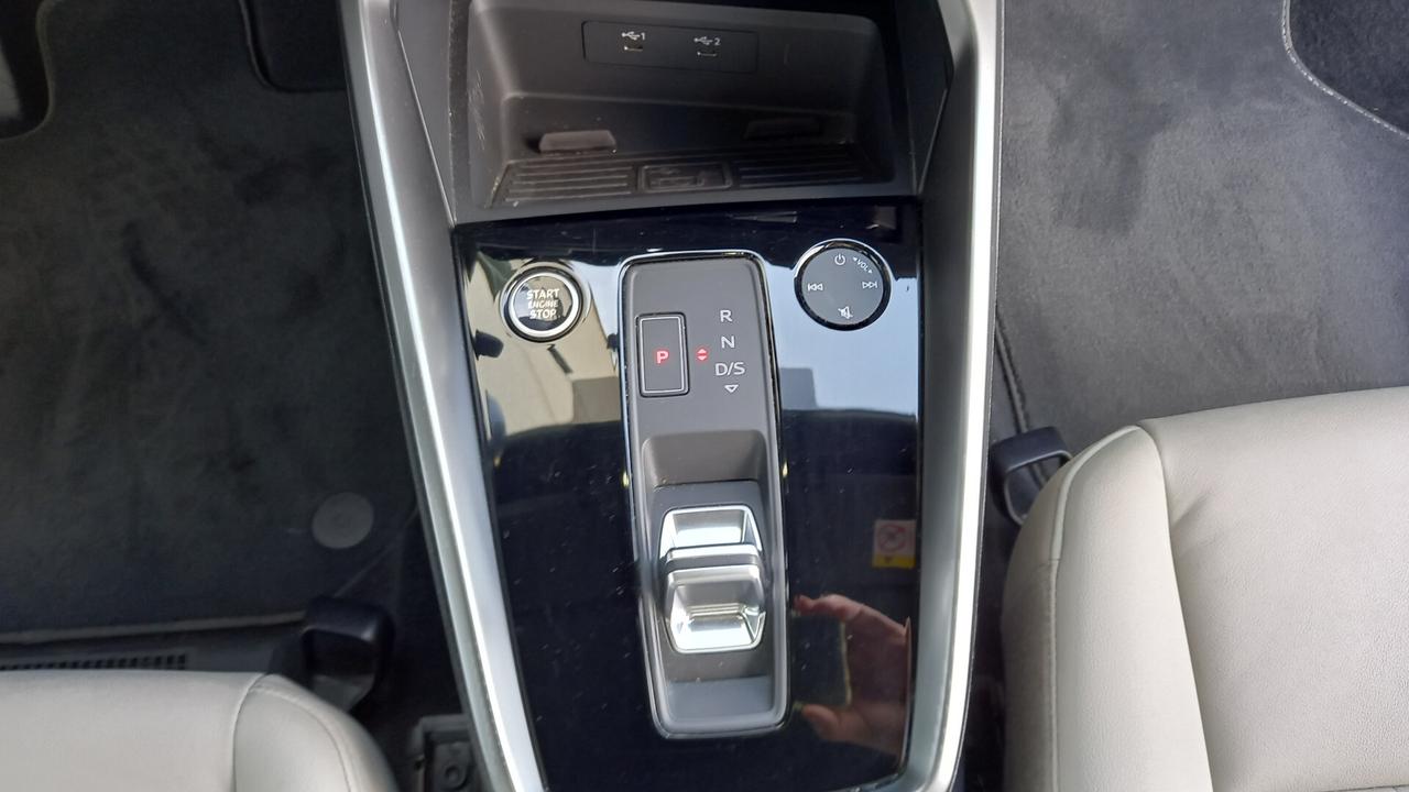 Audi A3 SPB 35 TFSI S tronic Business Advanced