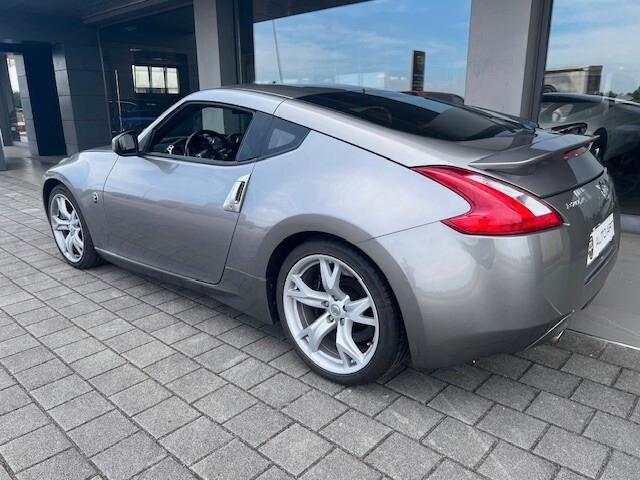 Nissan Z 370Z Coupé 3.7 V6 Lev 1