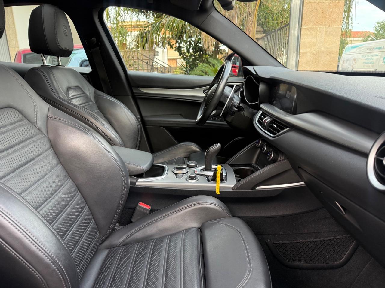 Alfa Romeo Stelvio 2.2 Turbodiesel 210 CV AT8 Q4 Veloce