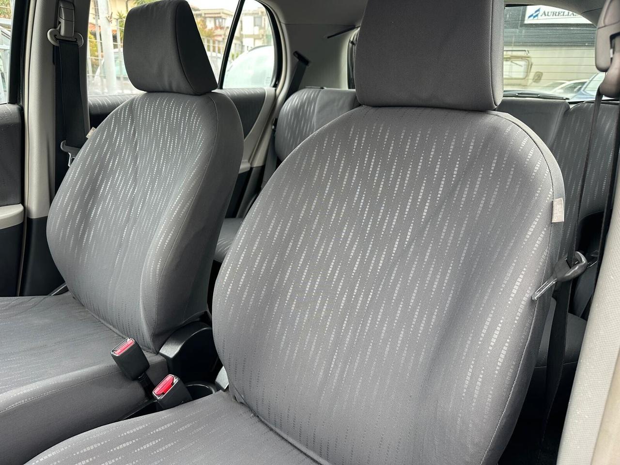Toyota Yaris 1.4 D-4D 5 porte Sol SOLI 60.000 KM REALI PARI AL NUOVO!!!