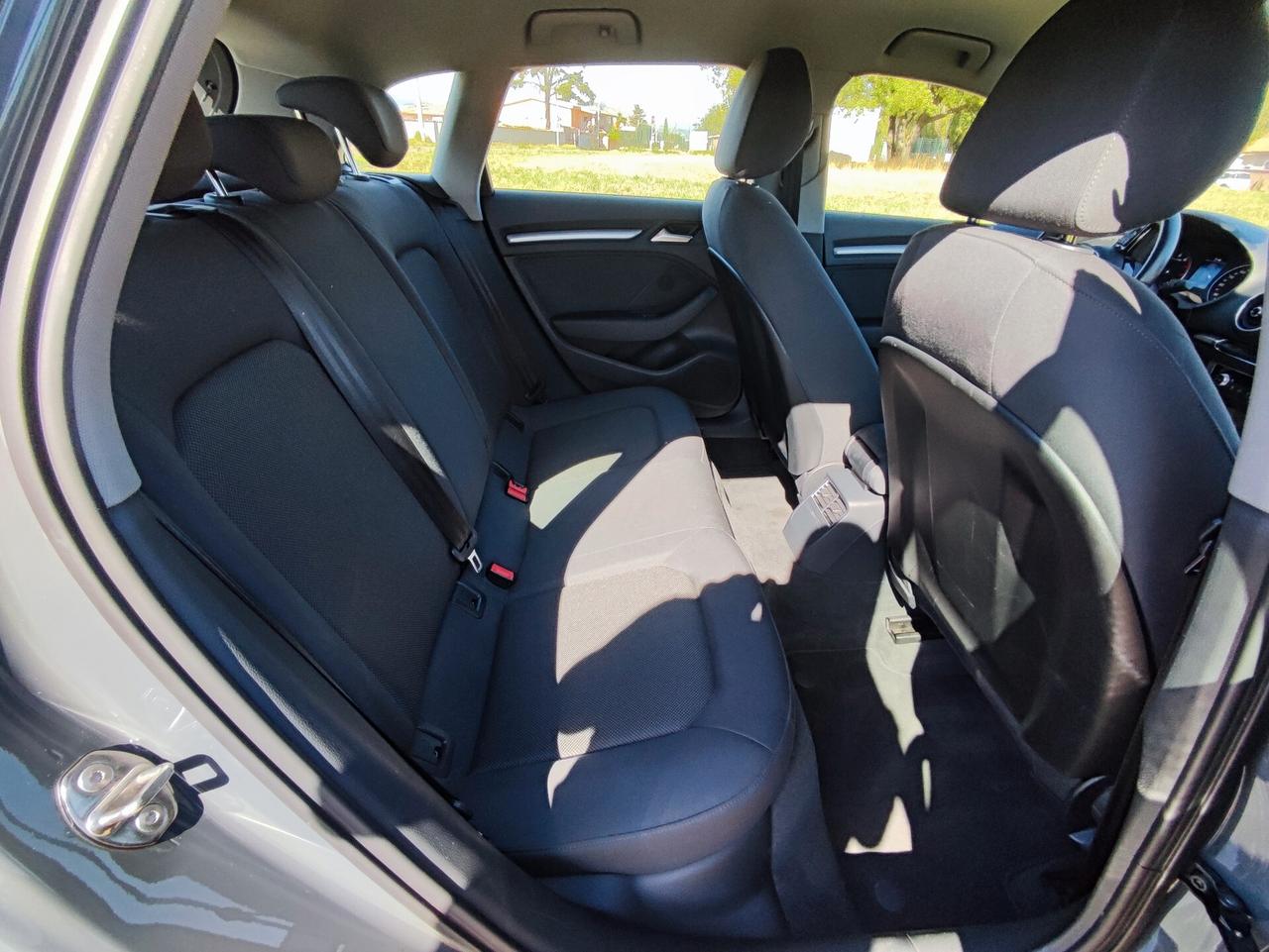 Audi A3 SPB 30 TFSI Business