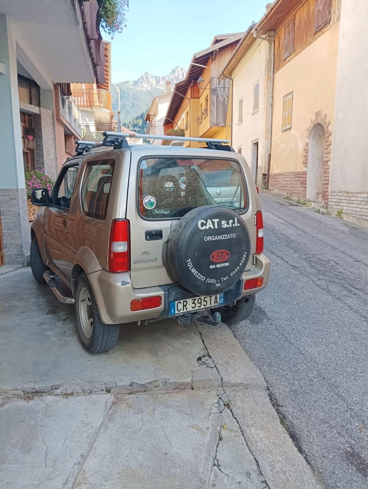 Suzuki Jimny 1.5 DDiS 4x4 gancio di traino