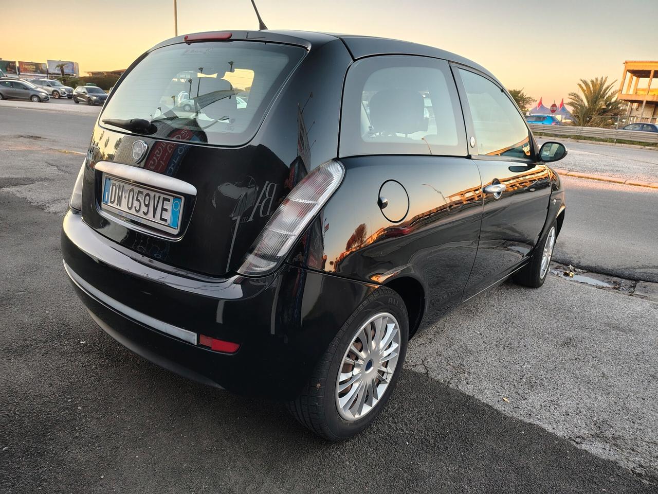 Lancia Ypsilon 1.4 Platino Ecochic GPL