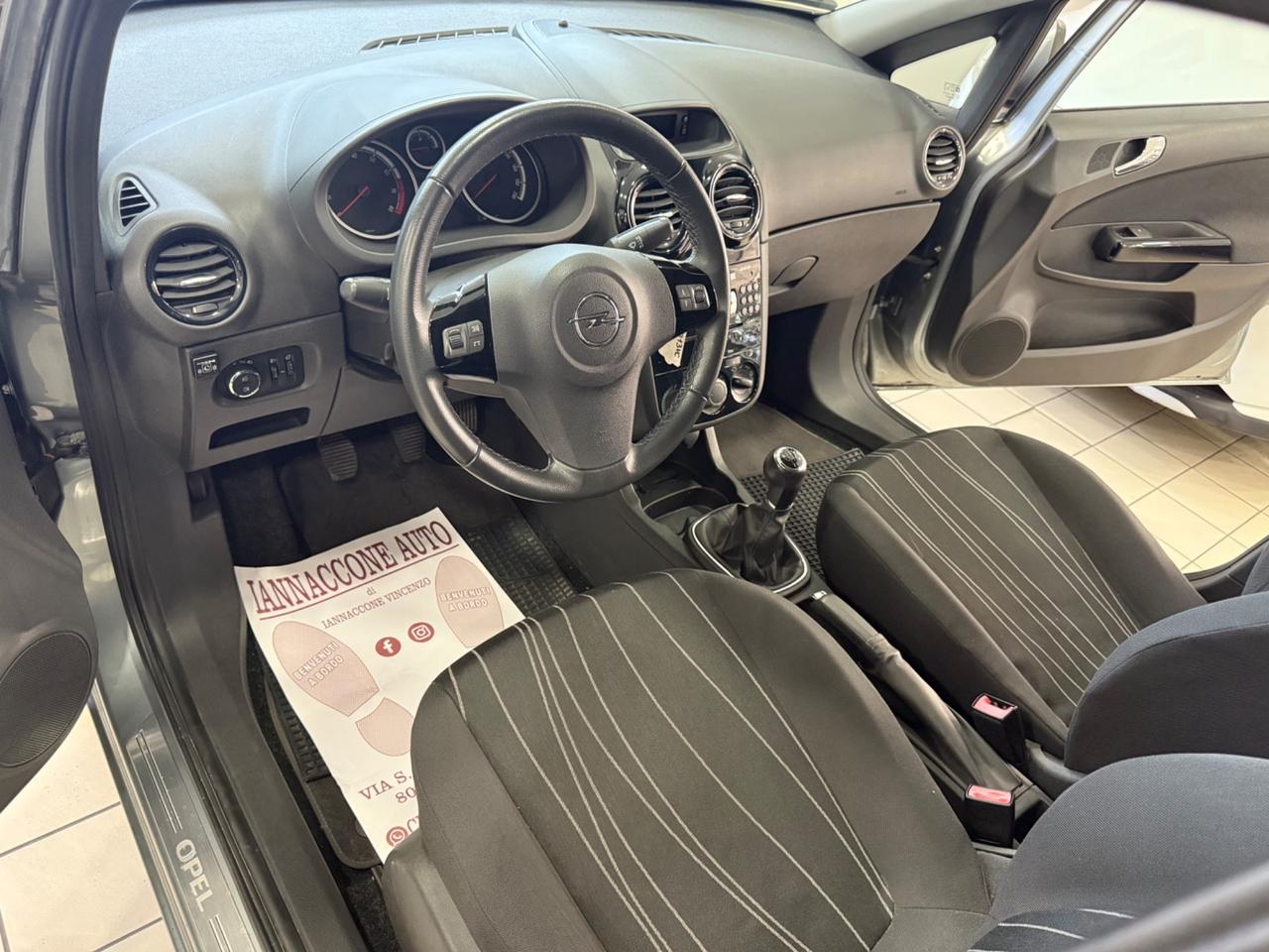 Opel Corsa 1.2 gpl 2011 full optional