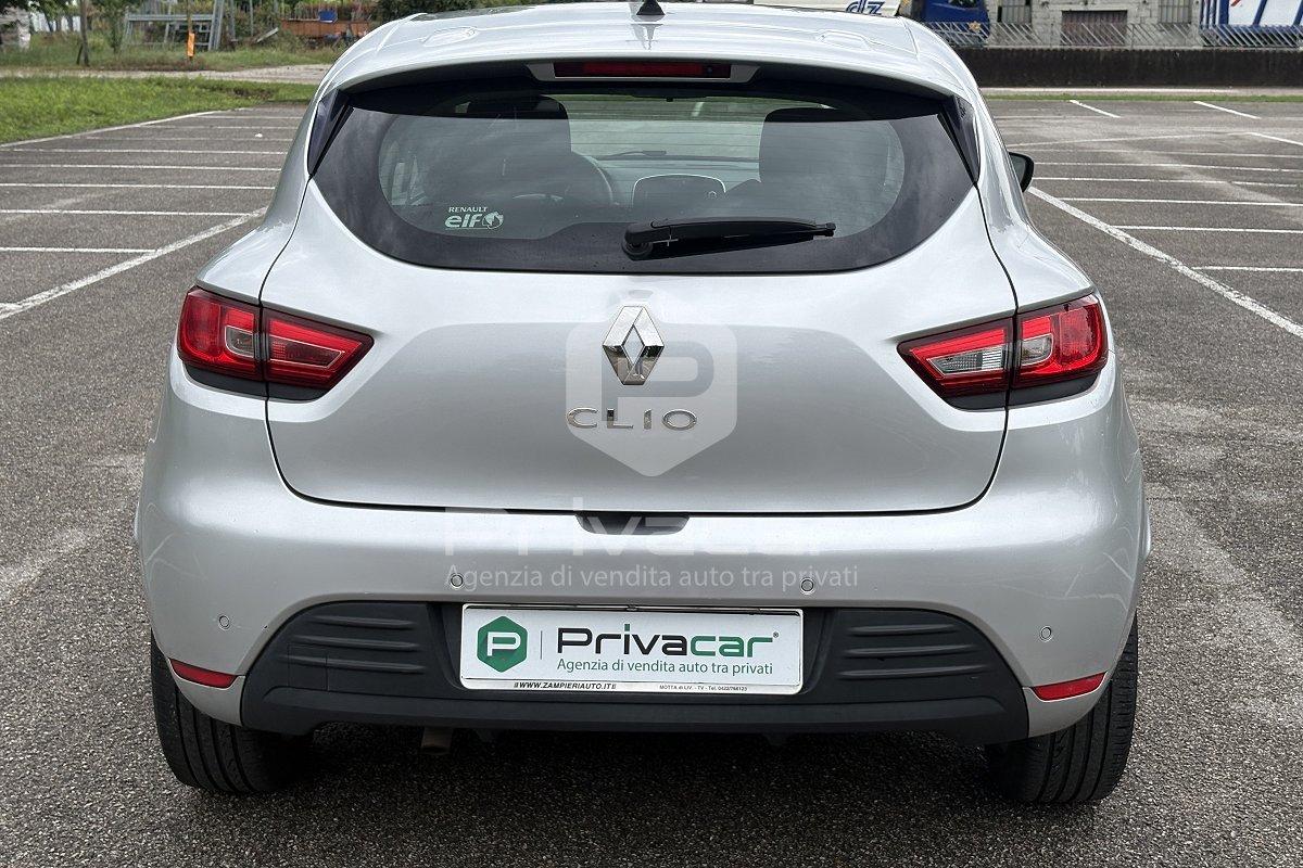 RENAULT Clio dCi 8V 90 CV EDC 5 porte Moschino Intens