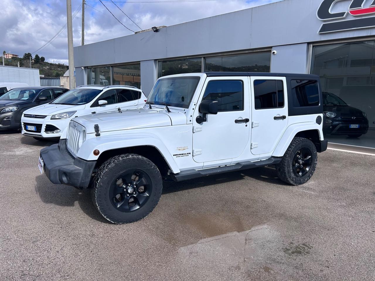 Jeep Wrangler Unlimited 2.8 CRD DPF Sahara Auto