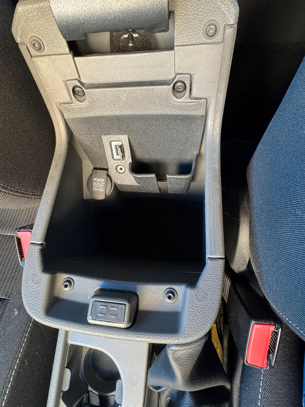 FORD FOCUS 1.6 GPL SW TITANIUM GPL UNICO PROPRIETARIO