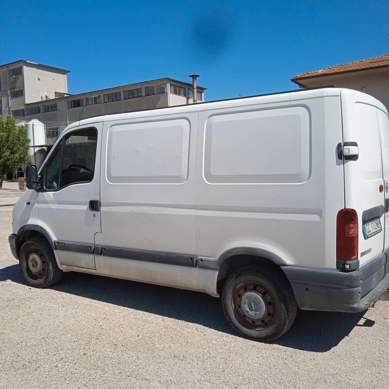 Nissan Interstar V28 2.2 dCi 90 PC Furgone L