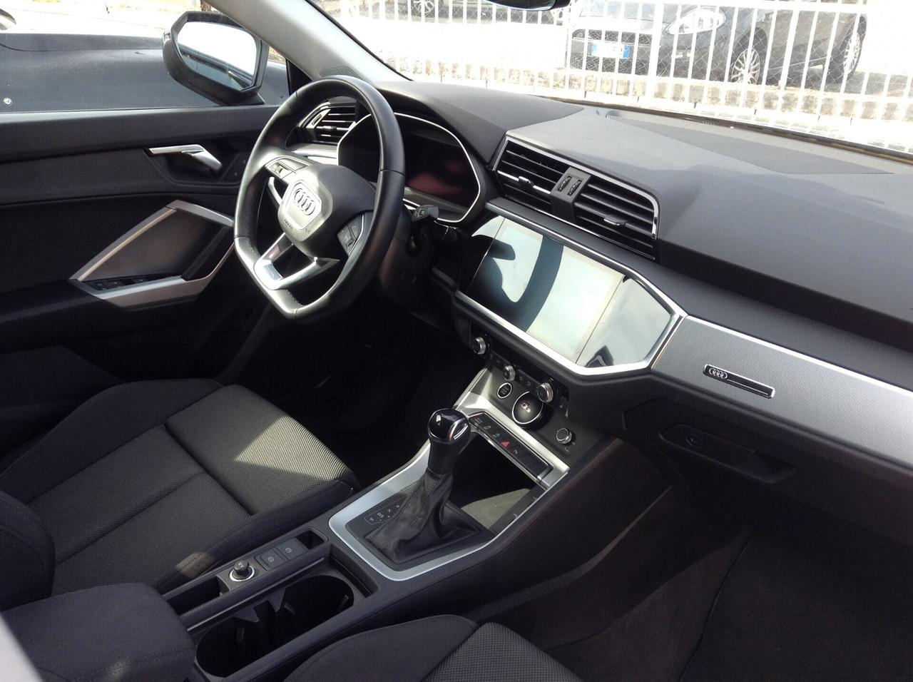 Audi Q3 35 TDI S tronic S - LINE, QUATTRO, FULL FULL. BELLISSIMA, PARI AL NUOVO!!! IVA COMPRESA