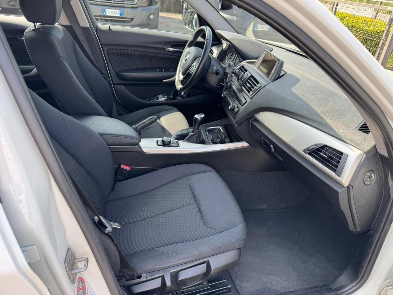 Bmw 116 116i 5p. Urban