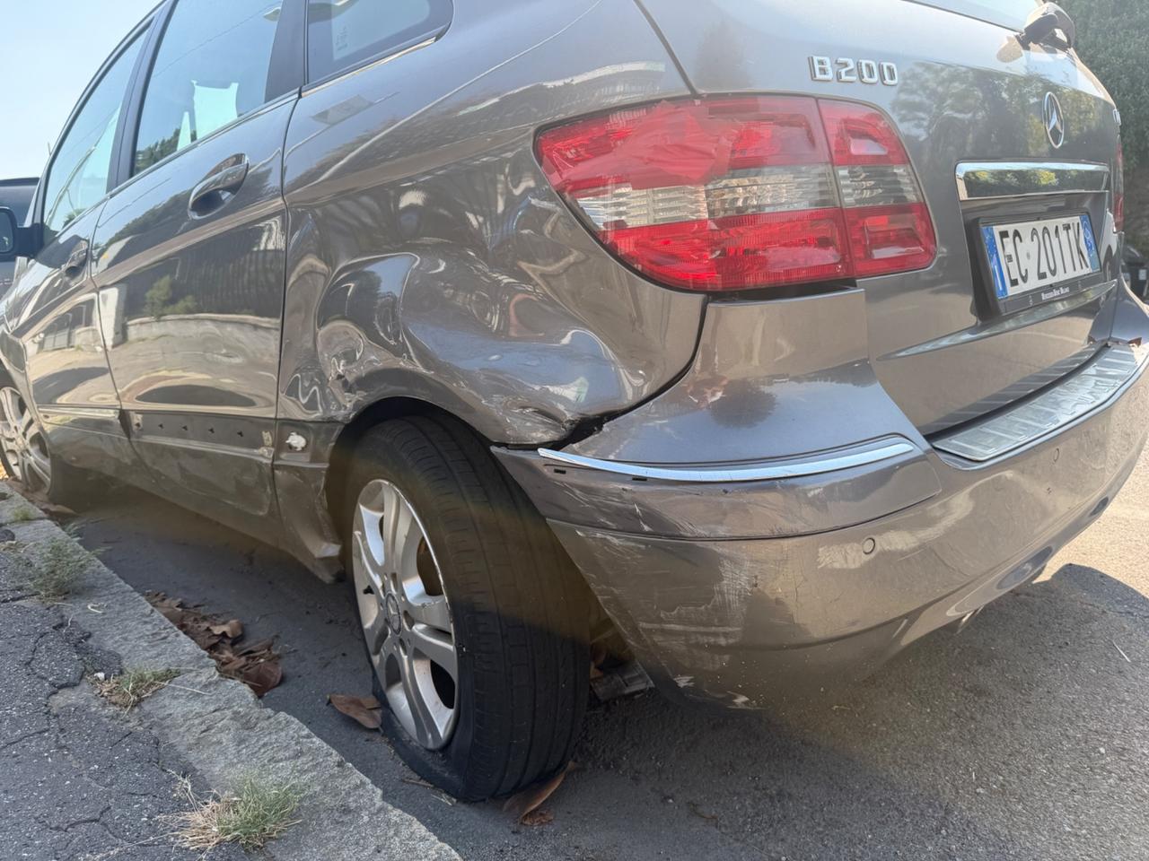 MERCEDES CLASE B 200CDI 140CV INCIDENTATATO