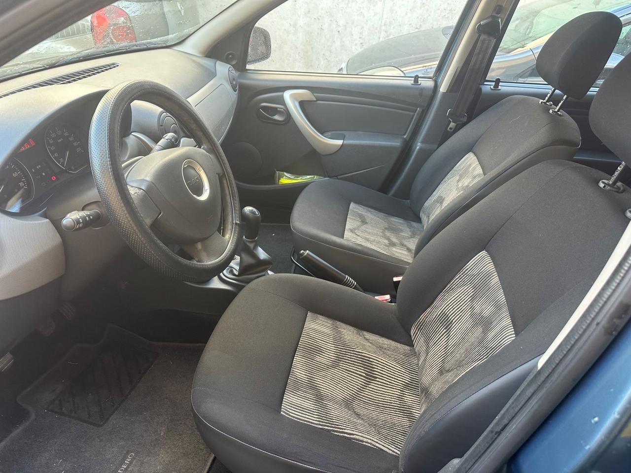 Dacia Sandero 1.2 16V Ambiance - ok neopatentati