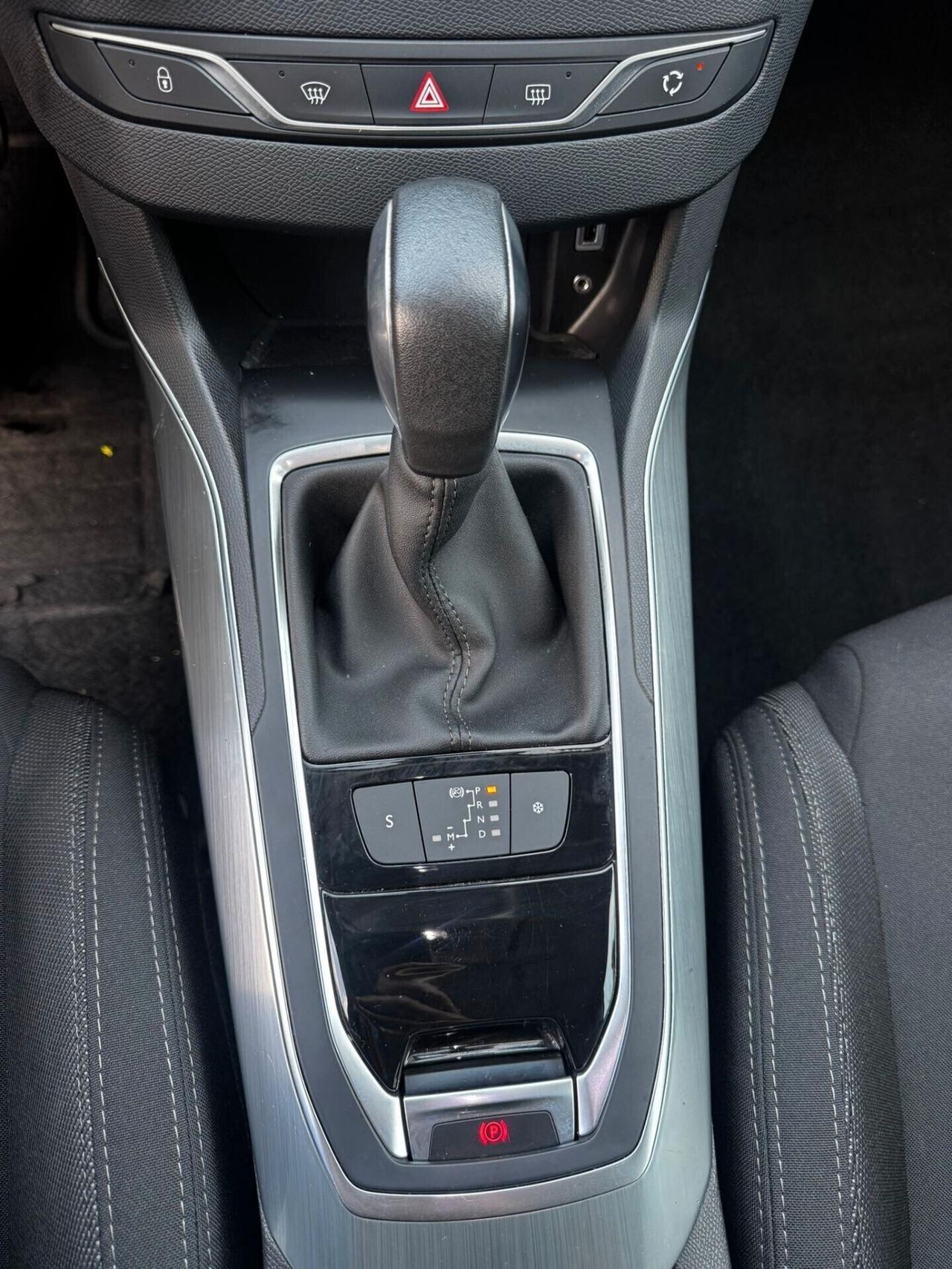 Peugeot 308 BlueHDi 120 S&S EAT6 GT Line