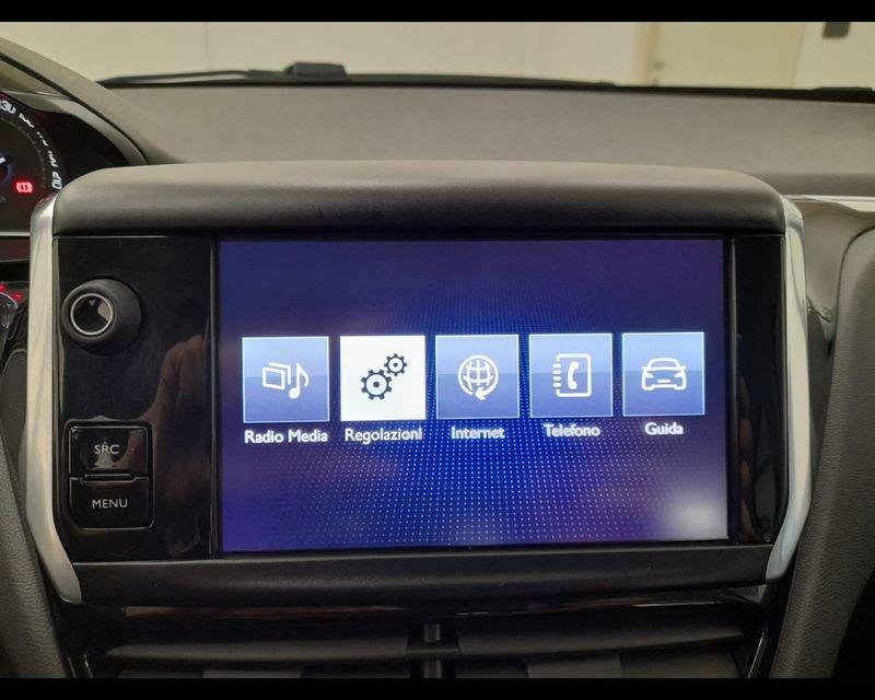 Peugeot 208 I 2015 1.2 puretech Access 82cv 3p