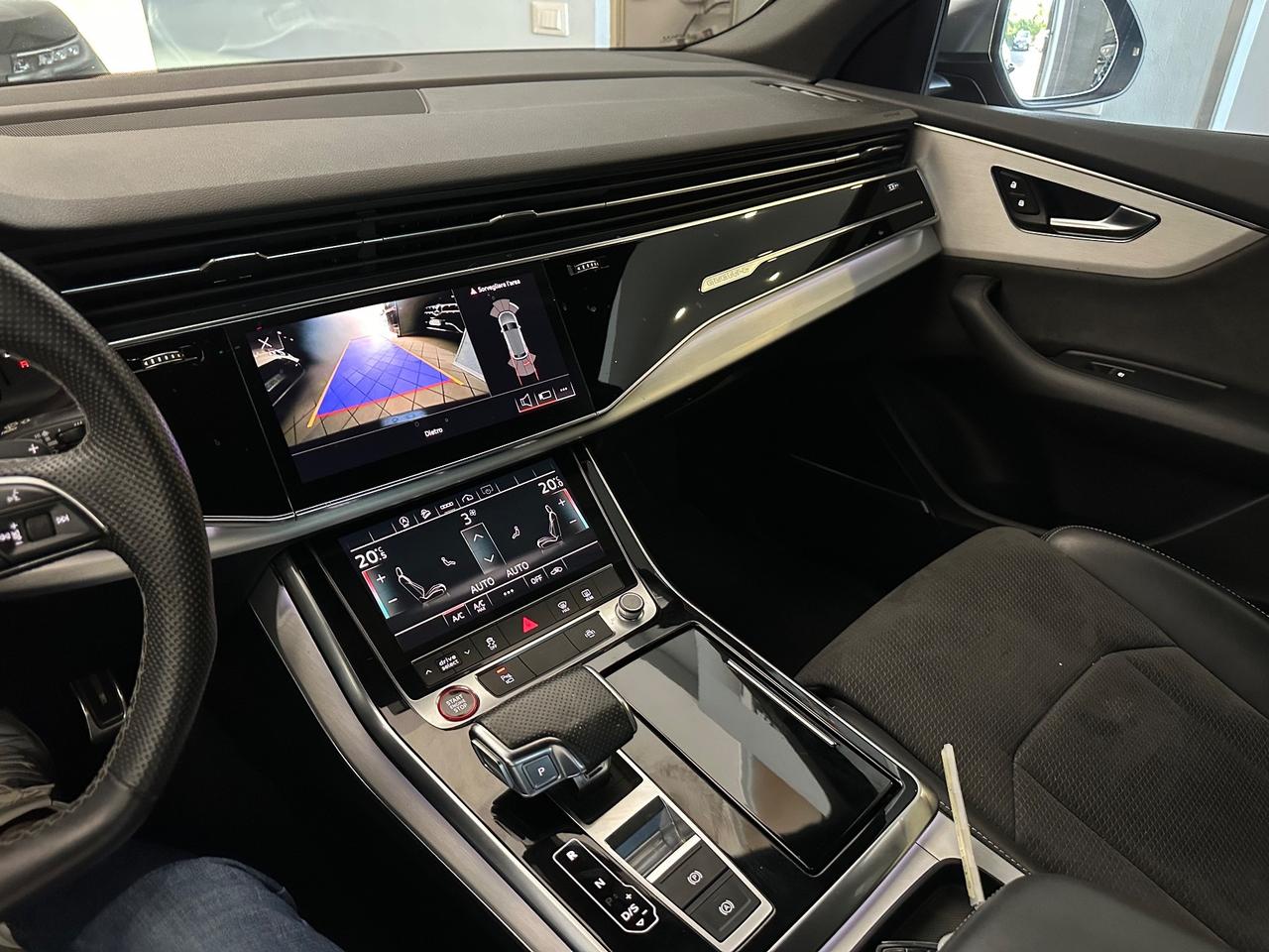 Audi SQ8 Audi SQ8 Elettrica diesel