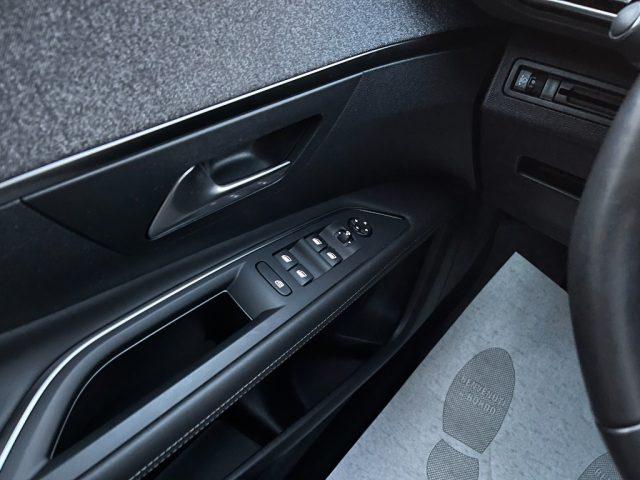 PEUGEOT 3008 1.5BlueHDi 130 EAT8 Allure