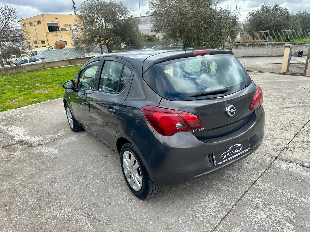 Opel Corsa 1.4 90CV GPL Tech 5 porte n-Joy