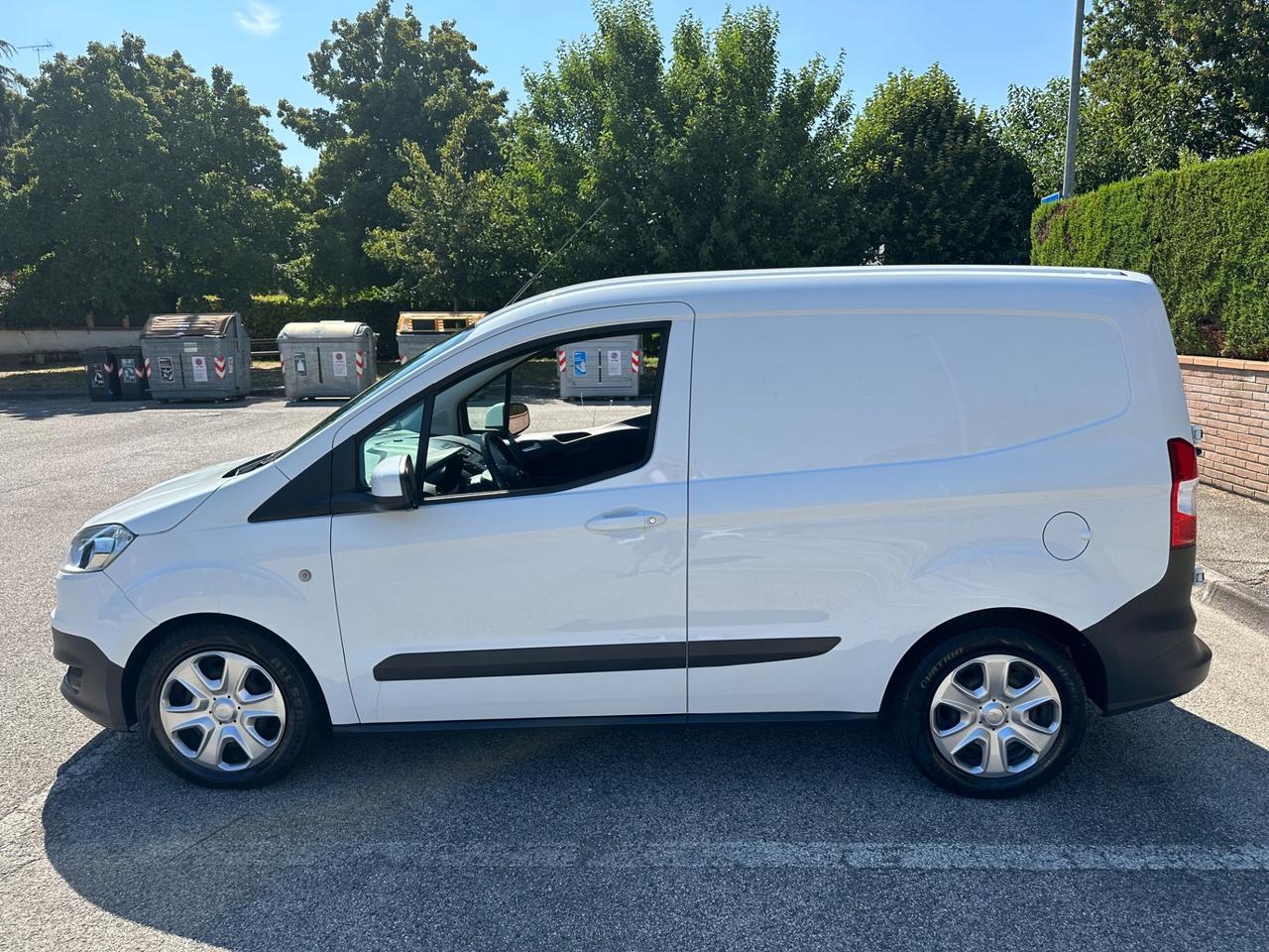 Ford Transit Courier 1.5 95cv Possibile Permuta