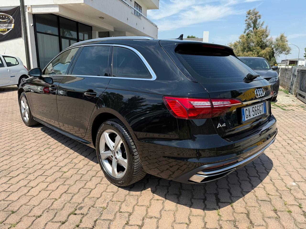 Audi A4 Avant 40 TDI S tronic S line edition