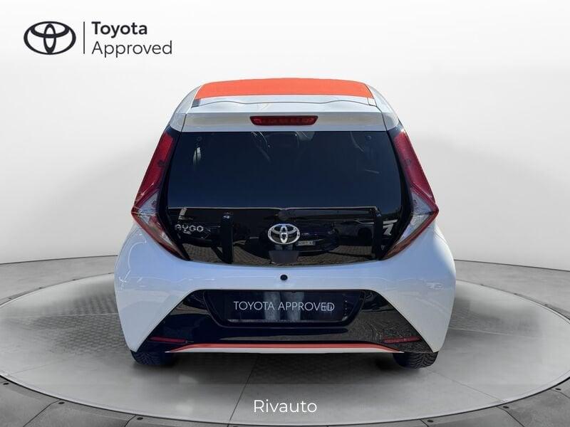 Toyota Aygo 1.0 VVT-i x-wave orange