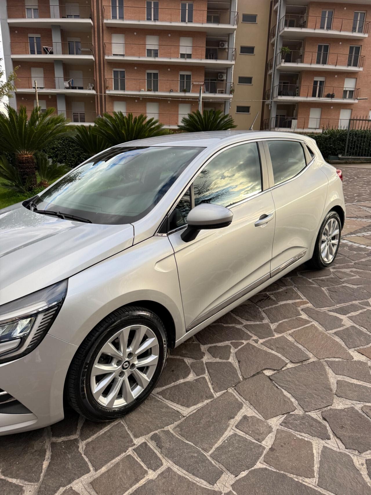 Renault Clio GPL 2021 uni proprietario 57000 km