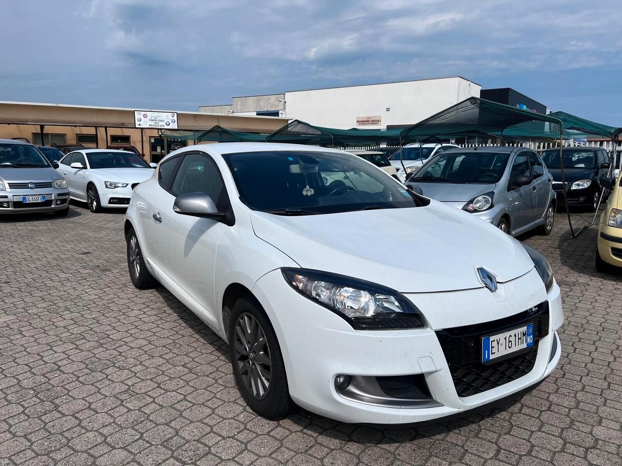 Renault Megane Mégane Coupé 1.5 dCi 110CV Start&Stop Energy GT Line