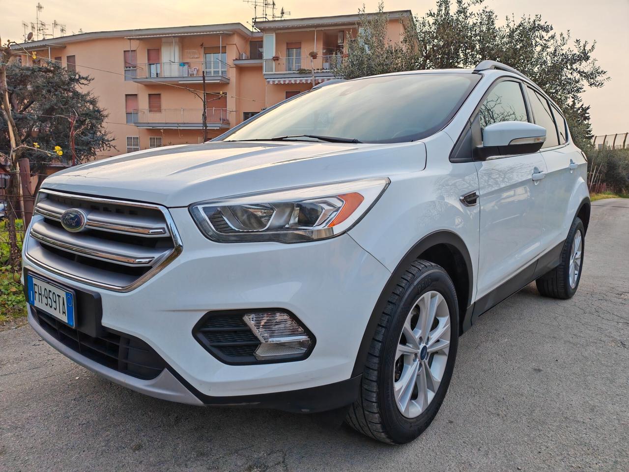 Ford Kuga 1.5 TDCI 120 CV FULL OPTIONAL DA MODENA
