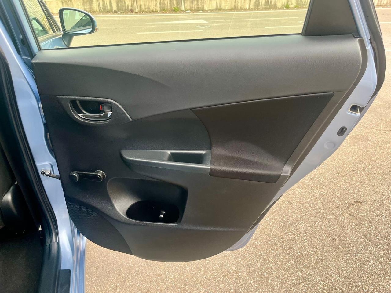 Toyota Verso-S 1.4D 2012 96.000km cambio automatico