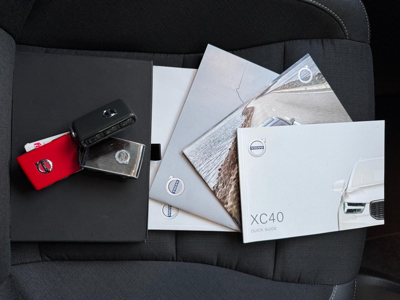 Volvo XC40 D3 AWD MOMENTUM GEART 1P GARANZIA24MESI