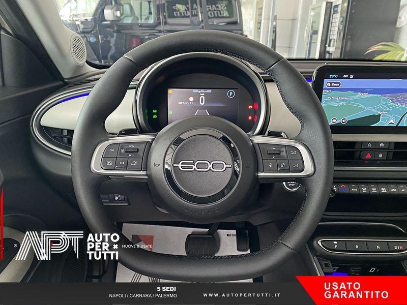 FIAT 600 600 1.2 hybrid La Prima 110cv auto