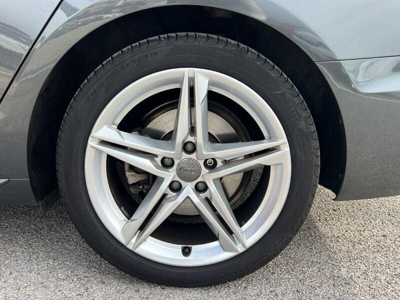 Audi A4 A4 Avant 35 TDI/163 CV S tronic S line edition