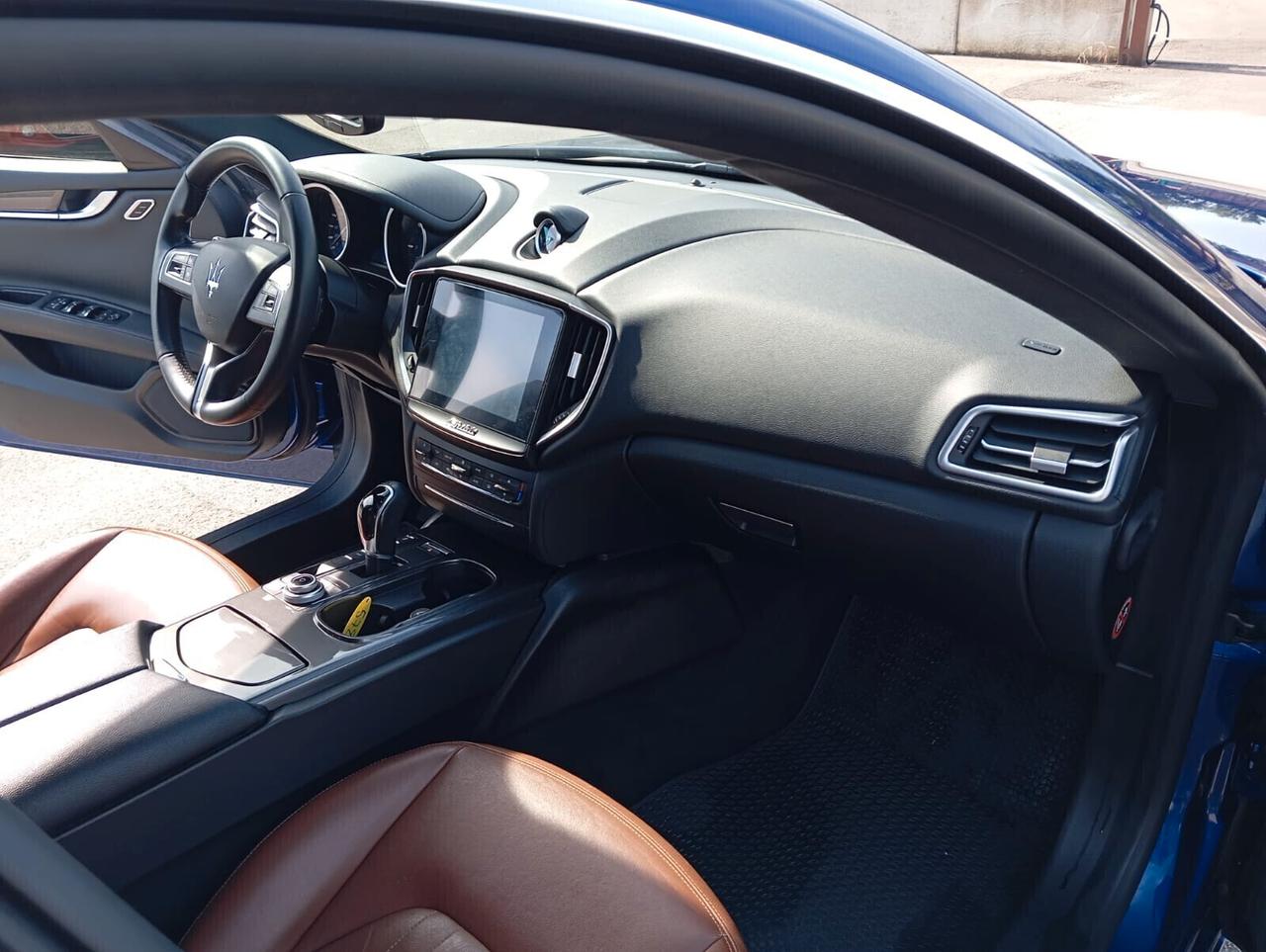 Maserati Ghibli V6 Diesel Gransport
