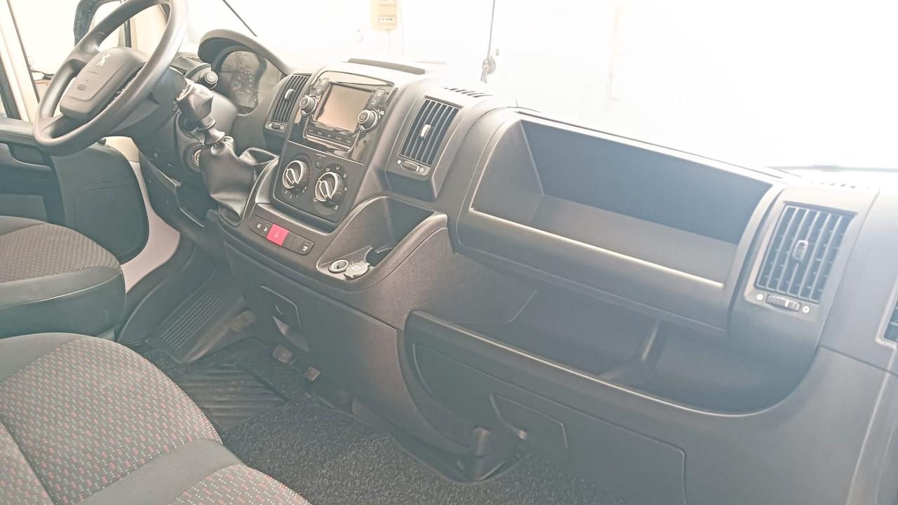 Peugeot Boxer 335 2.2 BlueHDi 140 S&S PLM-TA Furgone