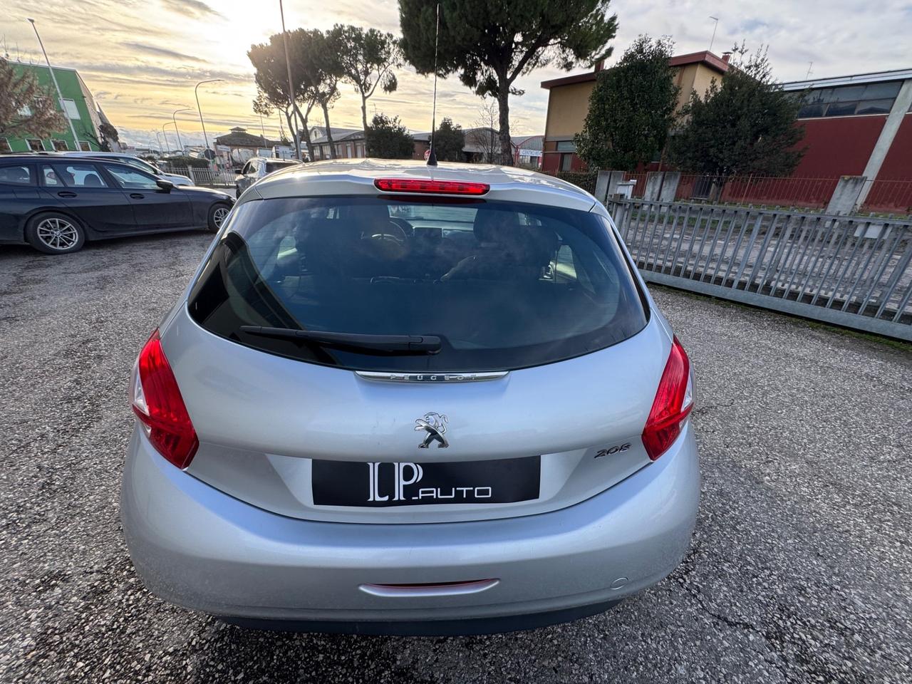 Peugeot 208 Versione Allure
