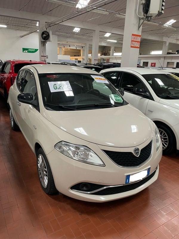 Lancia Ypsilon 1.2 69 CV 5 porte GPL Ecochic Gold